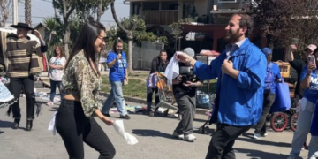 Fonda Móvil, pie de cueca y junto a Loreto Aravena: Max Luksic celebra sus 37 años en La Pincoya.